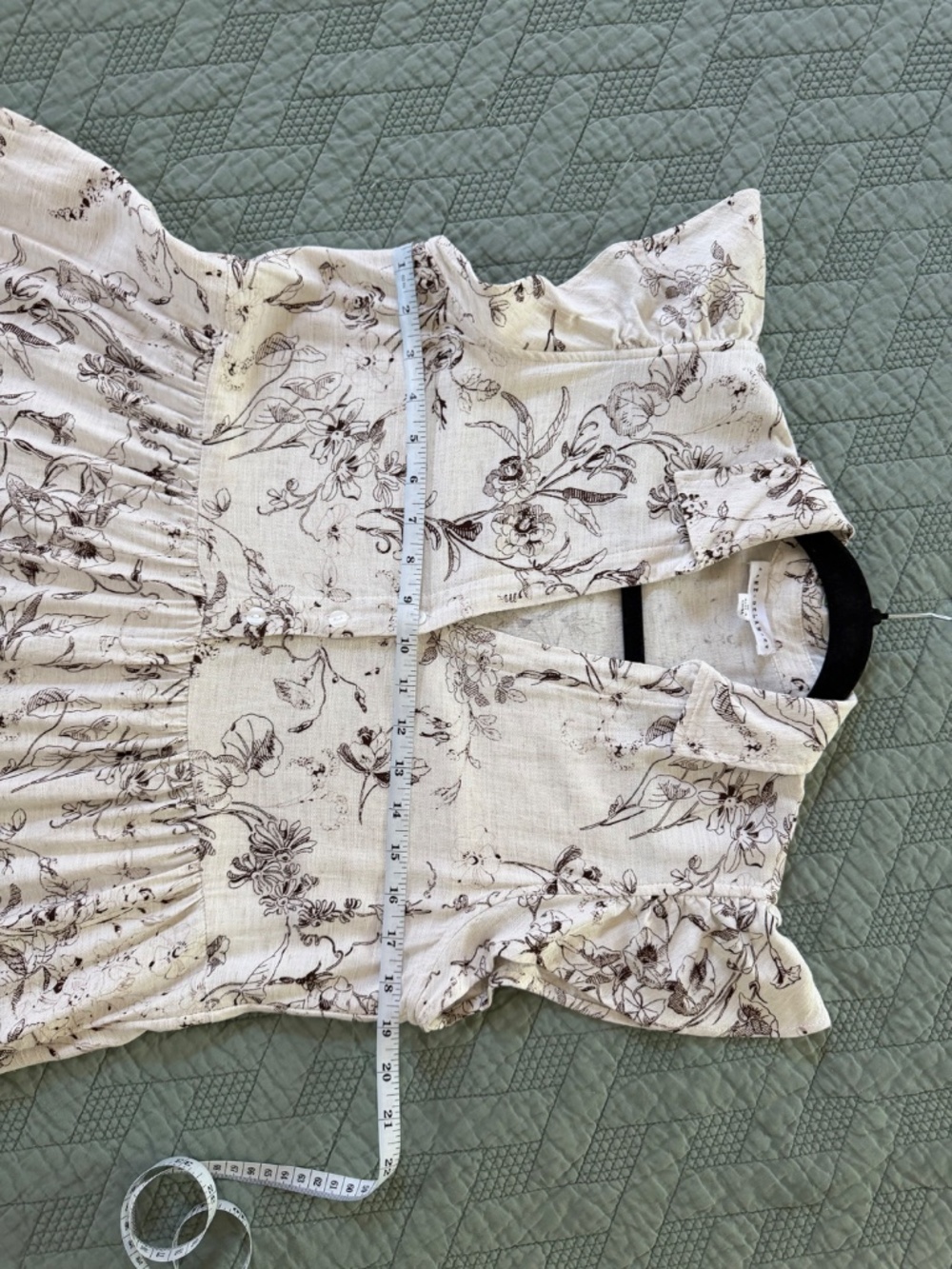 Never worn tiered, collared Jane + Delancey dress - Picture 5 of 6